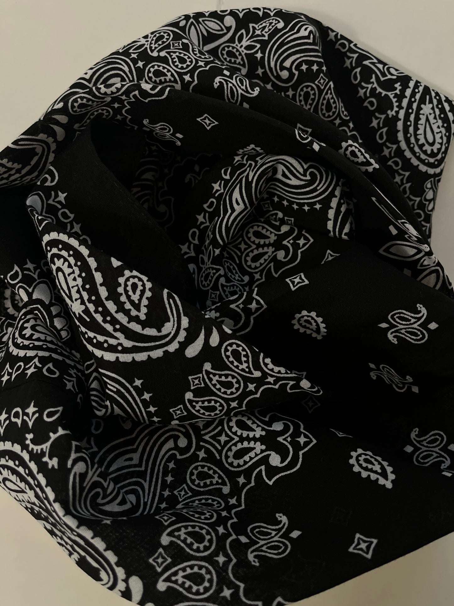 BLACK BANDANA HEADSCARF